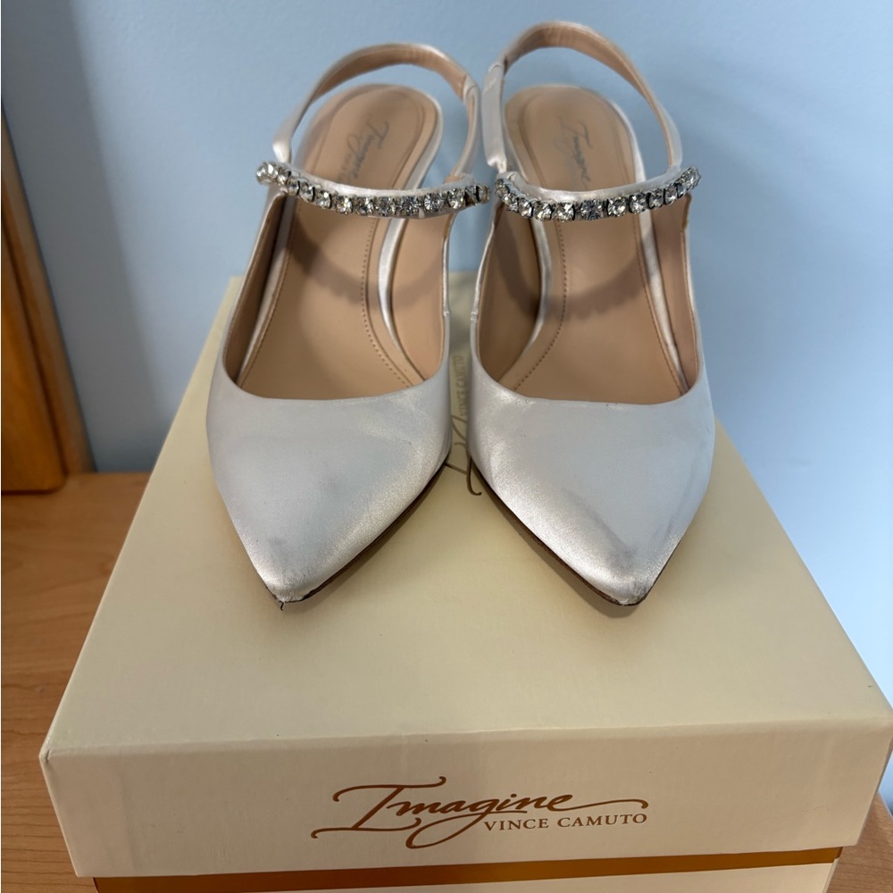 Vince Camuto Women's Ivory Slingback Heels